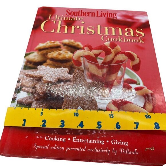 2010 Southern Living Ultimate Christmas Cookbook in Hardback Mint Condition - Picture 7 of 8